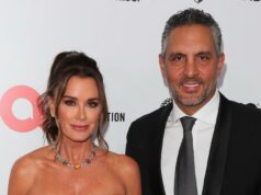 Mauricio Umansky dá atualizações sobre a amizade de Kyle Richards antes de ‘RHOBH’ As citações mais honestas de Kyle Richards e Mauricio Umansky sobre sua separação 261