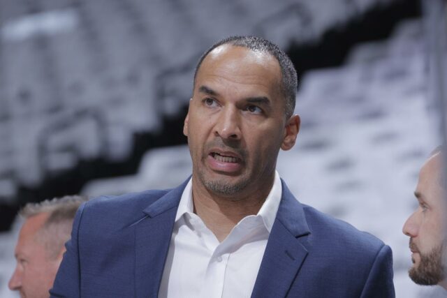 Os Mavericks estão demitindo o GM Nico Harrison.