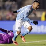 Maxi Moralez, do New York City FC, reage após marcar o único gol do time na vitória na semifinal da Conferência Leste contra o Philadelphia Union no domingo, 23 de novembro de 2025, em Chester, Pensilvânia.