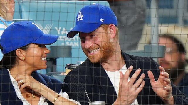 Meghan fotografada com sua filha Lilibet.