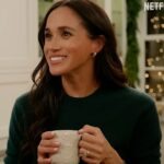 Meghan Markle, 44 anos, acessou o Instagram para compartilhar um pequeno vídeo com a legenda ‘Vamos começar o jogo’. Pegue? #mome joke' enquanto ela misturava uma variedade de temperos em uma tigela