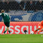 Melker Ellborg na baliza do Malmö