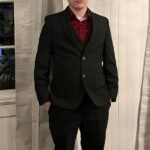 Liam Delemo (foto), 15 anos, de West Babylon, Nova York, foi morto a facadas na frente de cerca de 100 adolescentes durante uma festa caótica em uma casa na noite de segunda-feira.