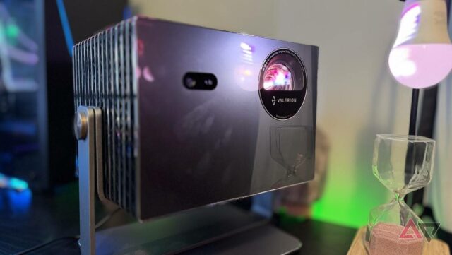 Uma imagem destacando a produção do Valerion VisionMaster Pro 2.