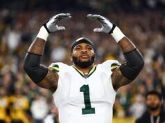 Micah Parsons homenageia ex-companheiro de equipe dos Cowboys durante momento emocional de ‘MNF’ Micah Parsons #1 of the Green Bay Packers