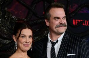 Millie Bobby Brown se emociona com o costar David Harbor após alegações de bullying gettyImages-1397268664-millie-bobby-brown-david-harbour-citações-sobre-trabalhar-juntos