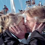 Branson com sua esposa Joan e seus filhos pequenos, Holly e Sam.