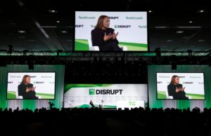 Mobilidade TechCrunch: tudo o que foi dito dentro e fora do palco do TechCrunch Disrupt 2025 dinheiro a estação