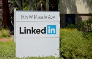 Mordida de segurança: o LinkedIn agora está usando suas humildes postagens e conquistas para treinar modelos de IA, como cancelar linkedin - unslpash - por greg bulla