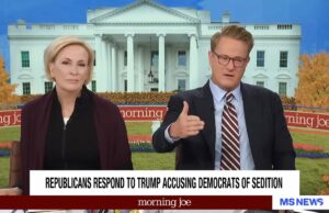 ‘Morning Joe’ eviscera Mike Johnson e Karoline Leavitt por defenderem as ameaças de sedição de Trump: ‘Isso é orwelliano!’ | Vídeo 'Morning Joe' eviscera Mike Johnson e Karoline Leavitt por defenderem as ameaças de sedição de Trump: 'Isso é orwelliano!' | Vídeo