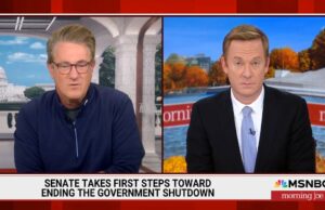 ‘Morning Joe’ explica como a paralisação do governo expôs o Partido Republicano: ‘Isso permanecerá com os eleitores’ | Vídeo 'Morning Joe' explica como a paralisação do governo expôs o Partido Republicano: 'Isso permanecerá com os eleitores' | Vídeo