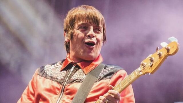 Morre Gary Mani Mounfield, baixista do Stone Roses
