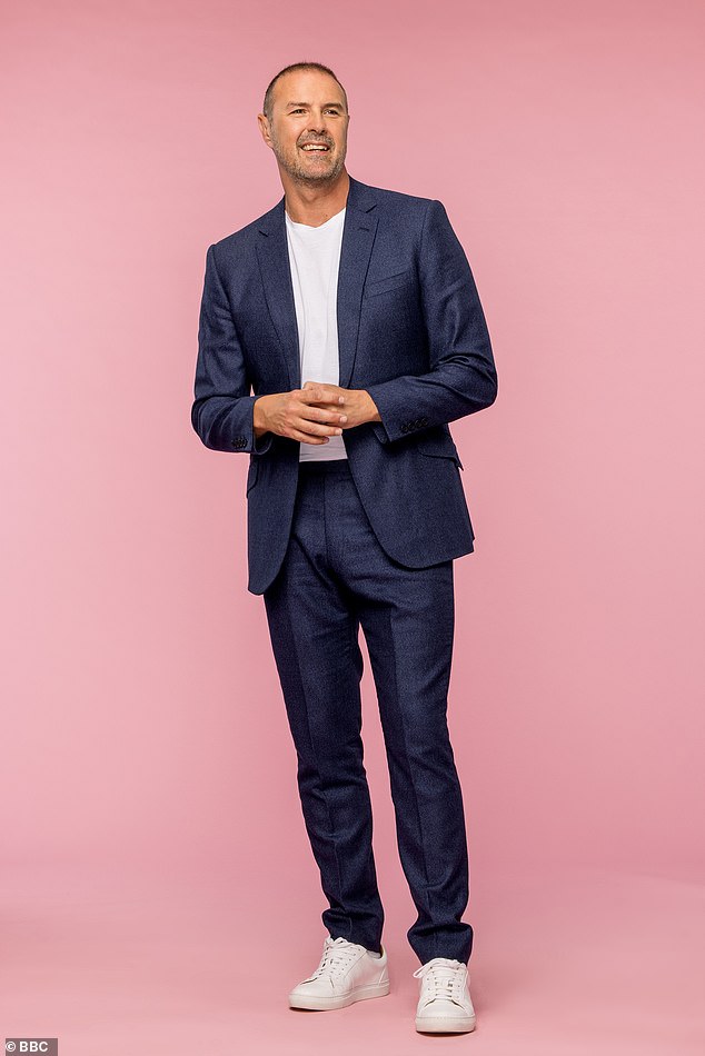 Motim estritamente enquanto o chefe da BBC apoia Paddy McGuinness Agora afirma-se que um dos chefes mais antigos do Strictly apresentou Paddy McGuinness para substituir Claudia Winkleman