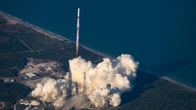 NASA envia espaçonaves gêmeas para Marte com um impulso da Blue Origin
