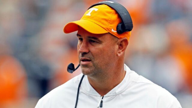 NCAA permitirá que JSU contrate o ex-Vol Pruitt como analista
