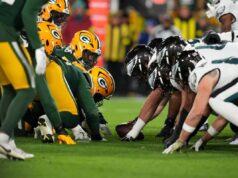 NFL World exige mudança após chamada perdida em Eagles-Packers Calls are mounting for the NFL to make a change after Monday's Eagles-Packers game.