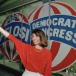 A líder da minoria na Câmara, Nancy Pelosi, da Califórnia, caminha para uma reunião do Caucus Democrata da Câmara e do presidente Barack Obama no Capitólio, em Washington, quarta-feira, 31 de julho de 2013. A viagem de Obama ao Capitólio, poucos dias antes da pausa do Congresso na sexta-feira para um recesso de verão de cinco semanas, ocorre em meio a preocupações crescentes entre os democratas sobre a agenda interna paralisada do presidente. (Foto AP/Jacquelyn Martin)