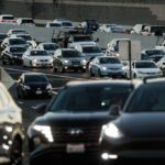 'Não importa a que horas você sai:' 9,6 milhões de motoristas de férias para lotar as estradas da Califórnia