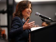 Não se deixe enganar pela última pausa de Kathy Hochul em outra lei tóxica Não se deixe enganar pela última pausa de Kathy Hochul em outra lei tóxica