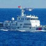 Navios da Guarda Costeira Chinesa navegam pelas Ilhas Senkaku administradas pelo Japão