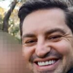 Um homem sul-africano foi detido depois de ser avistado em frente a um manifestante neonazista.