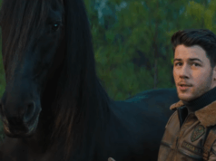 Nick Jonas e Danny DeVito retornando para ‘Jumanji 3’ na Columbia Pictures Nick Jonas e Danny DeVito retornando para 'Jumanji 3' na Columbia Pictures