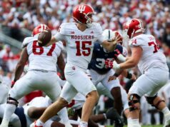 Nº 2, Indiana, sobrevive a uma oferta frustrada com um TD vencedor Nº 2, Indiana, sobrevive a uma oferta frustrada com um TD vencedor