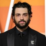 Noah Centineo nas negociações finais para liderar a prequela de 'Rambo' enquanto Lionsgate fecha acordo para projetos de reinicialização e TV