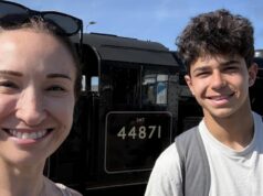 Noah aprendeu sobre a proibição das redes sociais. Agora, ele está lutando no tribunal Renee Jones e seu filho, Noah Jones, de 15 anos.