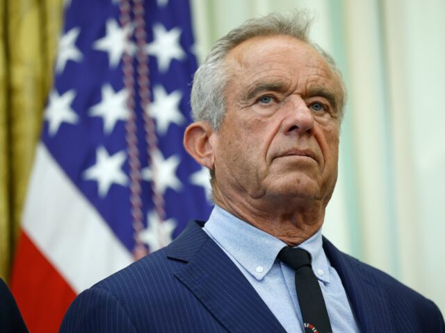 Nolte: Foto da capa do Disgraced Atlantic faz com que RFK Jr. pareça um fanático pateta
