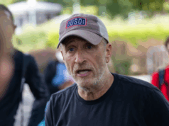 Nolte: Jon Stewart renova contrato para fornecer classificações ruins até 2026 Nolte: Jon Stewart renova contrato para fornecer classificações ruins até 2026