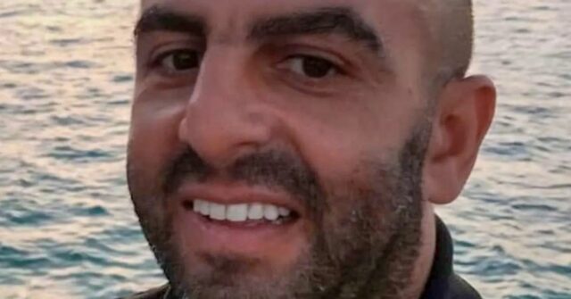 Nomeado herói trabalhador do trem que salvou passageiros durante ataque Nomeado herói trabalhador do trem que salvou passageiros durante ataque de esfaqueamento em massa