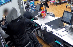 Nove em cada 10 empregadores temem pela segurança dos funcionários à medida que aumenta a criminalidade no varejo Um número impressionante de nove em cada 10 empregadores de varejo em Victoria temem pela segurança de seus funcionários.