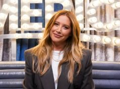 O ‘Bare Everyday Look’ de Ashley Tisdale não está completo sem este FPS sem óleo de US $ 24 O 'Bare Everyday Look' de Ashley Tisdale não está completo sem este FPS sem óleo de US $ 24