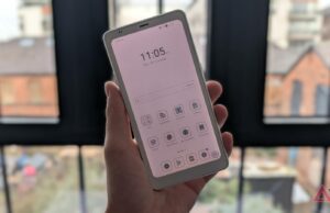 O Boox Palma 2 Pro é um leitor eletrônico brilhante, mas desnecessariamente complexo leitor eletrônico branco