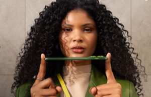 O Edge 70 da Motorola é o telefone fino e acessível que você estava esperando Uma imagem de imprensa do Motorola Edge 70