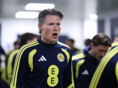 O Man Utd já está louco pelo garoto prodígio do estilo Scott McTominay que recusou a Ineos em 2024 – jornalista Assan Ouedraogo correndo com a bola para o RB Leipzig.