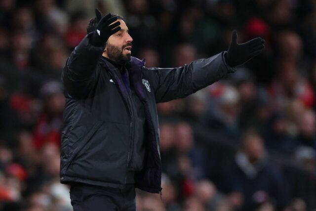 Scott McTominay, do Manchester United, comemora o gol da vitória com os companheiros de equipe Christian Eriksen, Alejandro Garnacho, Rasmus Hojlund e Harry Maguire durante a partida da Premier League entre Manchester United e Brentford FC em Old Trafford, em 7 de outubro de 2023