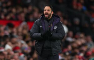 O Manchester United pode ter outra situação de transferência de Liam Delap em mãos Adam Wharton após Crystal Palace x Wolves