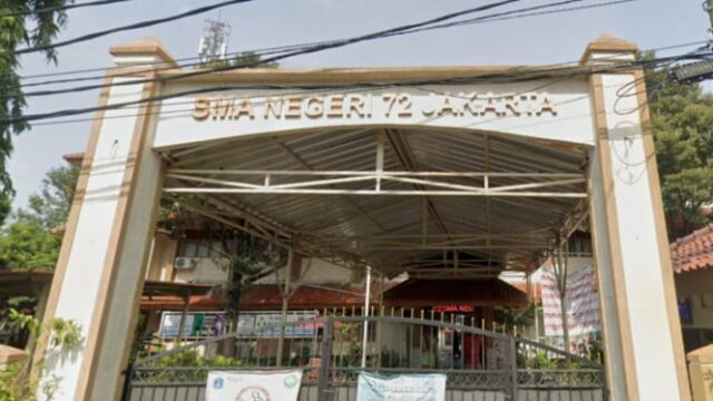 O Ministro da Educação Básica afirma que o suspeito da explosão do SMAN 72 foi transferido para o Hospital da Polícia Nacional
