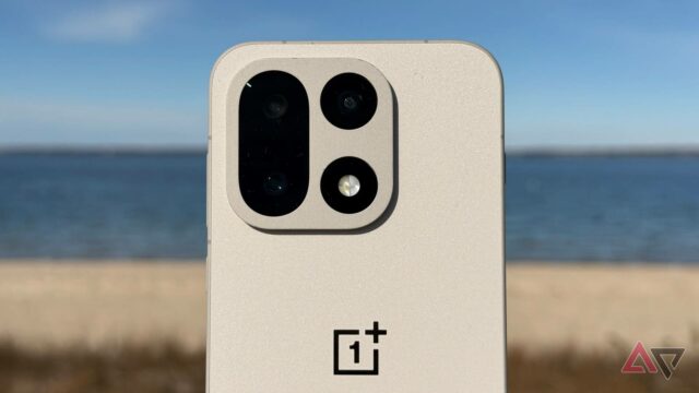 OnePlus 15 resistiu às mães rosa