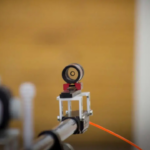 O atirador de pistola Harpreet Singh disputa a medalha no World C'ships