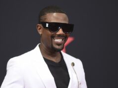 O cantor Ray J é preso no Dia de Ação de Graças por suspeita de fazer ameaças em Los Angeles O cantor Ray J é preso no Dia de Ação de Graças por suspeita de fazer ameaças em Los Angeles