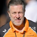 O chefe da McLaren, Brown, prefere perder o título para Verstappen do que favorecer Piastri ou Norris