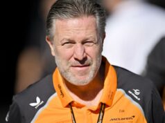 O chefe da McLaren, Brown, prefere perder o título para Verstappen do que favorecer Piastri ou Norris O chefe da McLaren, Brown, prefere perder o título para Verstappen do que favorecer Piastri ou Norris