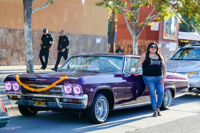 O clube lowrider feminino de Dueñas desafia estereótipos em torno de uma subcultura icônica
