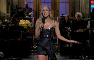 O comediante apresentou o programa pela primeira vez na noite de sábado. Yahoo news home