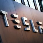 O criador do 'DOGE Dividend' teve Tesla retomado