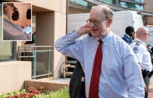 O deputado democrata Brad Sherman nega ter visto pornografia durante o voo e culpa o algoritmo X por fotos obscenas no iPad O deputado democrata Brad Sherman nega ter visto pornografia durante o voo e culpa o algoritmo X por fotos obscenas no iPad