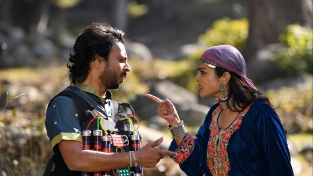 O diretor de 'DJ Tillu', Vimal Krishna, envolve as filmagens da Caxemira para a coprodução Índia-Indonésia 'Anumana Pakshi' (EXCLUSIVO)
